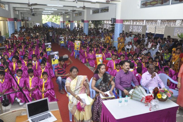 KG Graduation Certificate Distribution