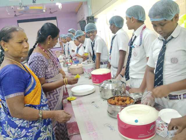Food Fest 2025 – Students Garnishing Dishes